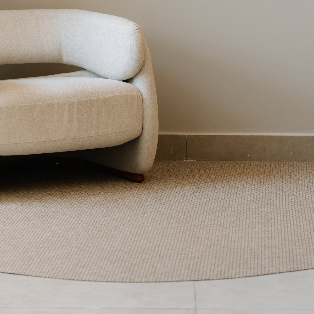 TAPETE ORGÂNICO BLINDADO TEXTURA CINZA - CALEO HOME