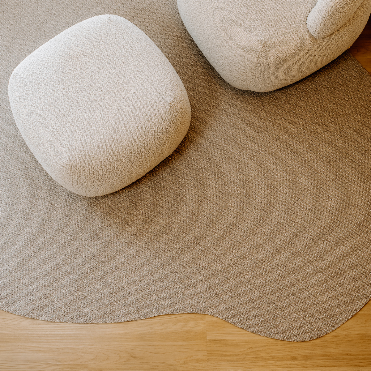 TAPETE ORGÂNICO BLINDADO ENTRELAÇO CINZA - CALEO HOME