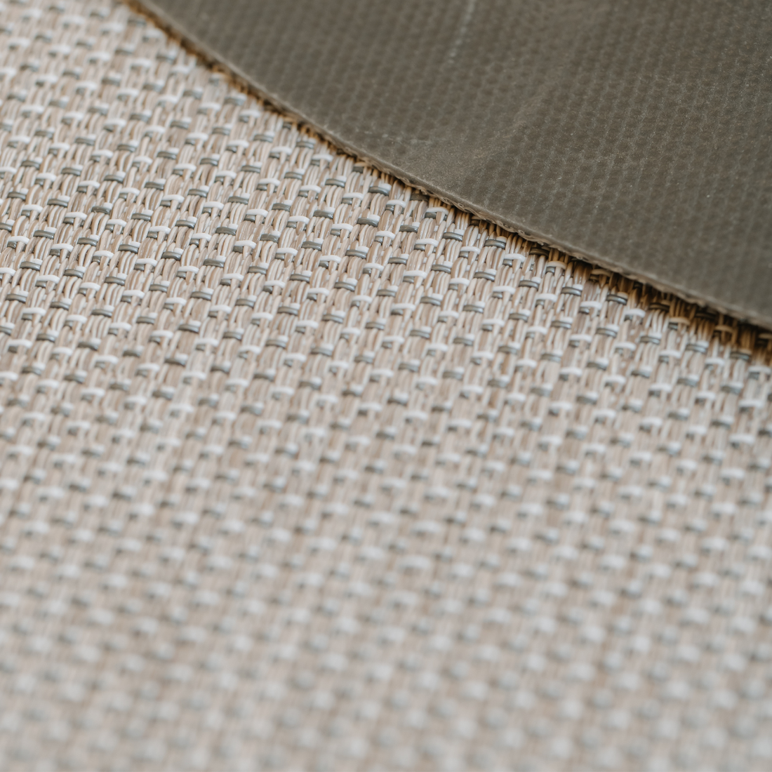 PASSADEIRA BLINDADA TRAMA MODELO CINZA